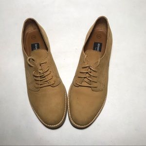 Benard Holtzman Oxford Lace shoes